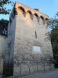 Montpeller<br> Una de les torres que encara resiteix el pas del temps de quan la ciutat era emmurallada. Al darrera de la Plaça de la Torre dels Pins (només van saber posar-li aquest nom) Autor: Jordi Bibià Montpeller<br> Una de les torres que encara resiteix el pas del temps de quan la ciutat era emmurallada. Al darrera de la Plaça de la Torre dels Pins (només van saber posar-li aquest nom) Autor: Jordi BibiÃ
