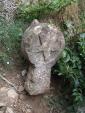 Esteles funeràries i lloses sepulcrals<br>Les Omedes. La Noguera : Aquesta és una de les esteles funereries discoïdals que per atzar, em vaig trobar en un llogarret conegut per les Omedes. L'accés és difícil, però trobar-me amb aquesta estela, amb una estrella de 5 puntes o pentagrama va valdre la pena. Sincerament, un símbol així, i amb aquestes característiques és ben poc habitual. Al seu dors, hi havia una creu grega sense cap particular. Li vaig haver de fer la volta a veure que hi havia i... sorpresa! Autor: Jordi Bibià Esteles funeràries i lloses sepulcrals<br>Les Omedes. La Noguera : Aquesta és una de les esteles funereries discoïdals que per atzar, em vaig trobar en un llogarret conegut per les Omedes. L'accés és difícil, però trobar-me amb aquesta estela, amb una estrella de 5 puntes o pentagrama va valdre la pena. Sincerament, un símbol així, i amb aquestes característiques és ben poc habitual. Al seu dors, hi havia una creu grega sense cap particular. Li vaig haver de fer la volta a veure que hi havia i... sorpresa! Autor: Jordi Bibià