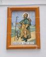 Iconografia i simbologia II<br> Sanaüja: Sant Roc. Un emblemàtic sant que, com Jaume I, nasquè a Montpeller. La seva tradició a Catalunya i a bona part de la Península és arreladíssima. Aquestes rajoles policromades les va fer fer i instal·lar el meu pare al mur de casa nostra a Sanaüja Autor: Jordi Bibià Iconografia i simbologia II<br> Sanaüja: Sant Roc. Un emblemàtic sant que, com Jaume I, nasquè a Montpeller. La seva tradició a Catalunya i a bona part de la Península és arreladíssima. Aquestes rajoles policromades les va fer fer i instal·lar el meu pare al mur de casa nostra a Sanaüja Autor: Jordi Bibià