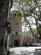 Sant Guillem del Desert<br>Place de la Liberté: La porta d'accés principal a l'abadia des de la plaça Autor: Jordi Bibià Sant Guillem del Desert<br>Place de la Liberté: La porta d'accés principal a l'abadia des de la plaça Autor: Jordi Bibià