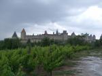 Carcassona<br>Carcassona : La pluja accentua més encara aquesta barreja estranya de melangia i nostàlgia ferida, pròpia d'uns temps que ja no tornaran mai més, però que encara hi són a disposició d'aquells que els vulguin reviure. Autor: Jordi Bibià Carcassona<br>Carcassona : La pluja accentua més encara aquesta barreja estranya de melangia i nostàlgia ferida, pròpia d'uns temps que ja no tornaran mai més, però que encara hi són a disposició d'aquells que els vulguin reviure. Autor: Jordi Bibià