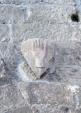 Iconografia i simbologia II<br> Fraga: Mà dreta localitzada en un escut heràldic a l'interior del castell Autor: Jordi Bibià Iconografia i simbologia II<br> Fraga: Mà dreta localitzada en un escut heràldic a l'interior del castell Autor: Jordi Bibià