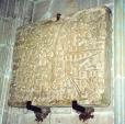 Iconografia i simbologia II<br>Església de Sant Nasari. Carcassona: Pedra commemorativa del setge dels croats a Carcassona. Autor: Jordi Bibià Iconografia i simbologia II<br>Església de Sant Nasari. Carcassona: Pedra commemorativa del setge dels croats a Carcassona. Autor: Jordi Bibià