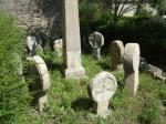 Esteles funeràries i lloses sepulcrals<br>Peixora: Grup d'esteles funeràries. Autor: Jordi Bibià Esteles funeràries i lloses sepulcrals<br>Peixora: Grup d'esteles funeràries. Autor: Jordi Bibià