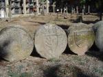 Les esteles funeràries discoïdals de Sanaüja<br>: Escuts heràldics. Autor: Jordi Bibià Balada Les esteles funeràries discoïdals de Sanaüja<br>: Escuts heràldics. Autor: Jordi Bibià Balada