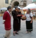 Ia fira cà tara de Castelló de Farfanya<br>Castelló de Farfanya: Grup d'actors. Autor: Jordi Bibià Ia fira cà tara de Castelló de Farfanya<br>Castelló de Farfanya: Grup d'actors. Autor: Jordi BibiÃ