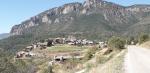 Darrera els paisatges dels nostres càtars. Solsonès i Alt Urgell<br>: Arribant a Tuixent des de Sant llorenç de Morunys. Autor: J. Bibià Darrera els paisatges dels nostres càtars. Solsonès i Alt Urgell<br>: Arribant a Tuixent des de Sant llorenç de Morunys. Autor: J. Bibià