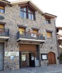 Darrera els paisatges dels nostres càtars. Solsonès i Alt Urgell<br>: Museu de les Trementinaires. Autor: J. Bibià Darrera els paisatges dels nostres càtars. Solsonès i Alt Urgell<br>: Museu de les Trementinaires. Autor: J. Bibià