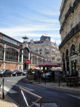 20.8.2009 El mercat.L'edifici combina l'obra de maó i l'estructura metàl·lica, molt semblant al mercat del Born de Barcelona o al de Sant Antoni            Besiers. Mercat -  Jordi Bibià