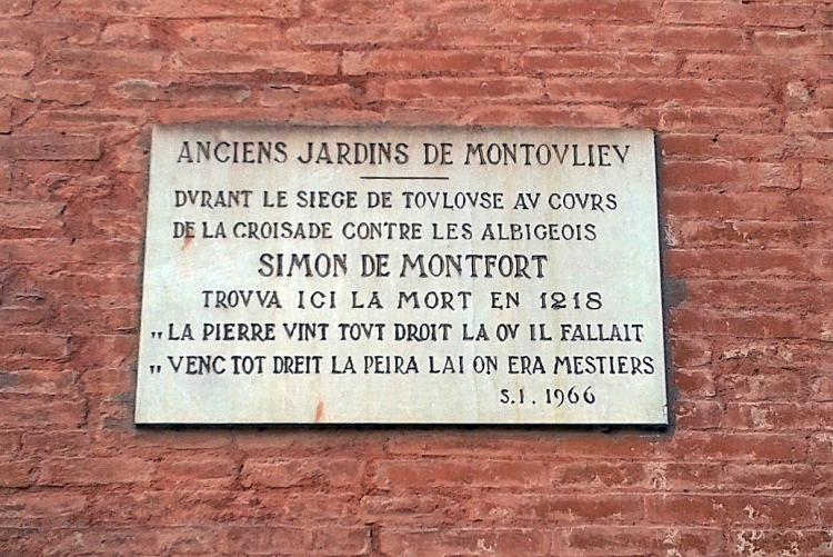 19.6.2012 Placa commemorativa del lloc i del moment de la mort de Simó de Montfort  Jardins de Montoliu -  Tomàs V. Alonso