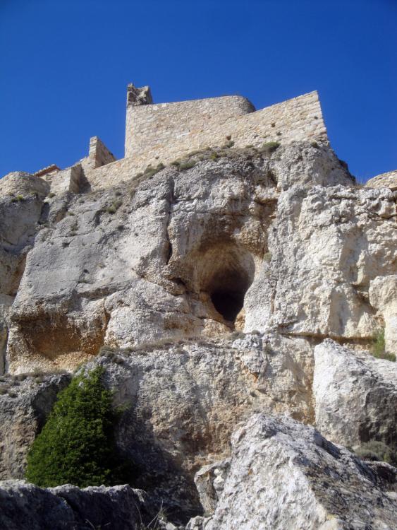 20.6.2012 Una imatge del castell en el trajecte del seu ascens  Morella -  Jordi Bibià