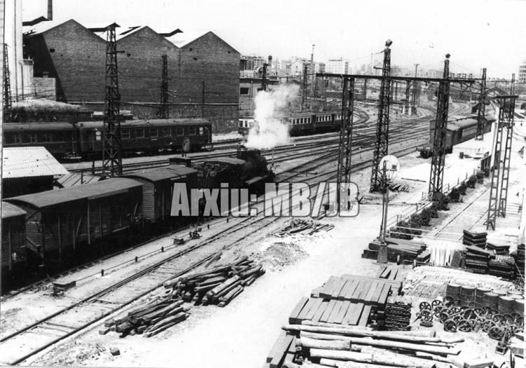 6.5.1958 Una Verraco  Estació del Nord de Barcelona -  Miquel Bibià