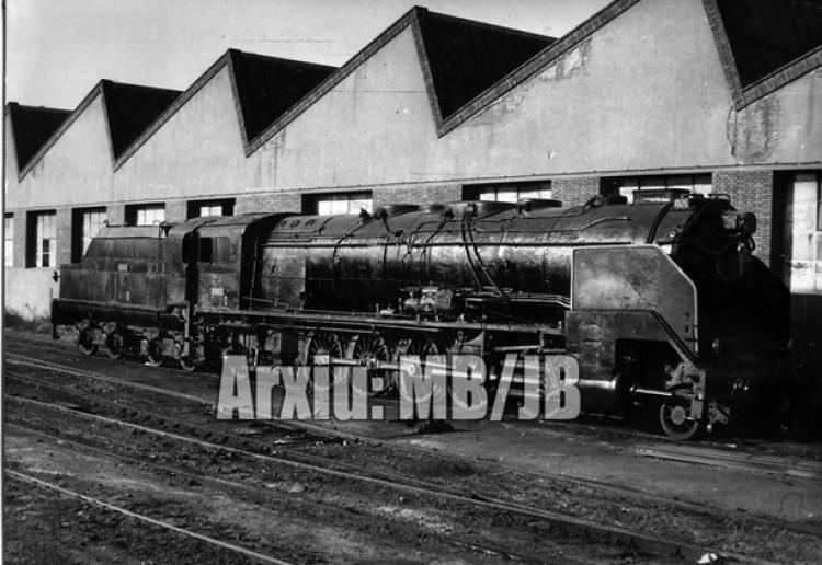 6.5.1958 Locomotora Santa Fe  Tallers del Poble Nou de Barcelona -  Miquel Bibià