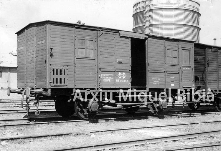 6.5.1958 Vagó tancat  Poblenou. Barcelona -  Miquel Bibià