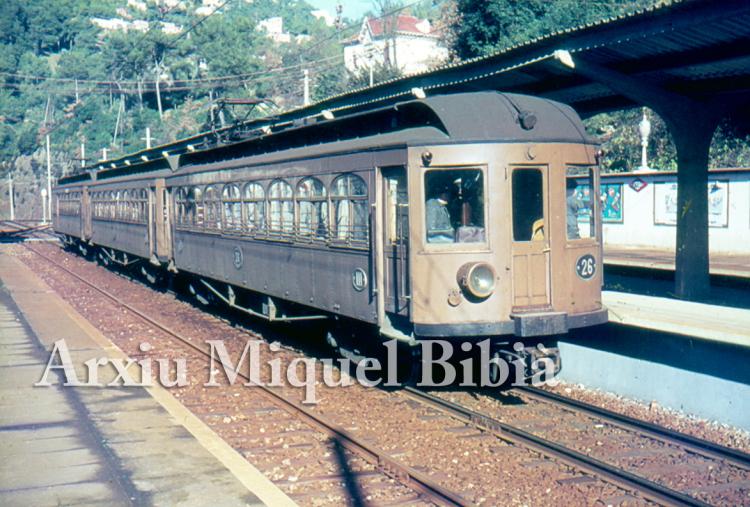 6.5.1958 El tren de Sarrià  -  Miquel Bibià