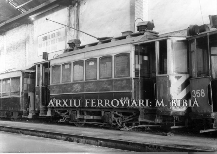 6.5.1958 Tramvies a la cotxera.  Barcelona -  Miquel Bibià