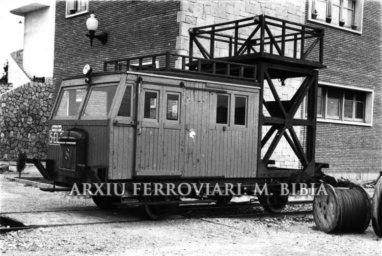 6.5.1958 Vehicle per a la reparació de catenàries.  -  Miquel Bibià