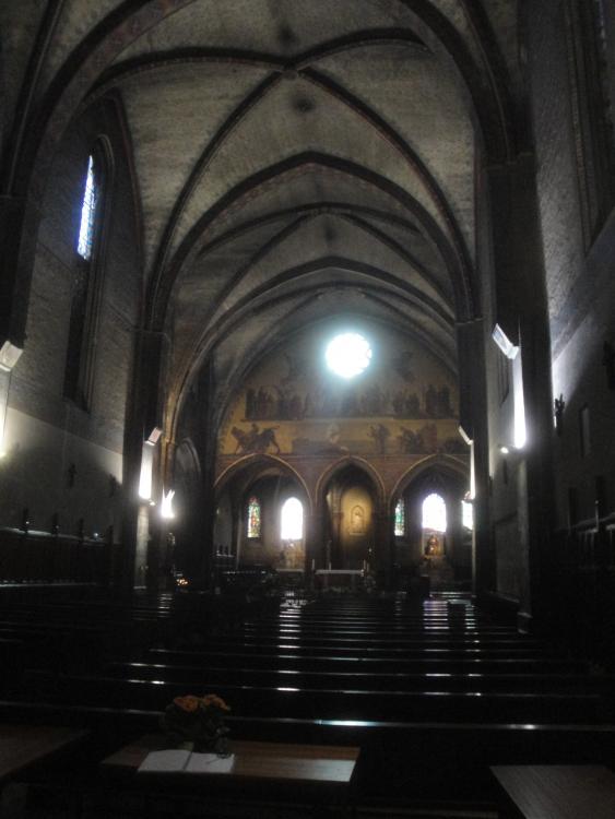 2.8.2013 Interior de Nostra Senyora del Taur. Ss. XIII-XIV.  Tolosa del Llenguadoc. -  Jordi Bibià