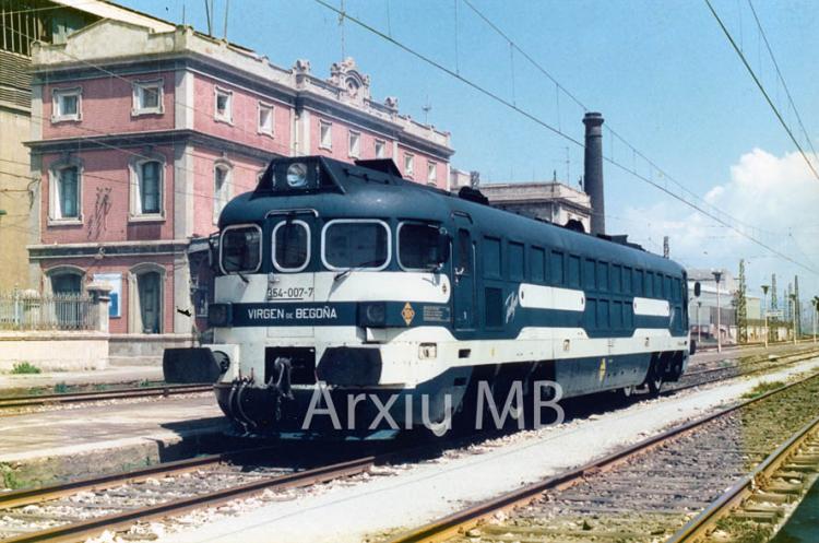 6.5.1958 Virgen de Begoña. Talgo pendular  Barcelona -  Miquel Bibià