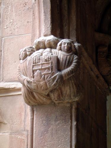 17.9.2016 Heràldica característica de Montserrat.  Claustre de Montserrat. -  Jordi Bibià Balada