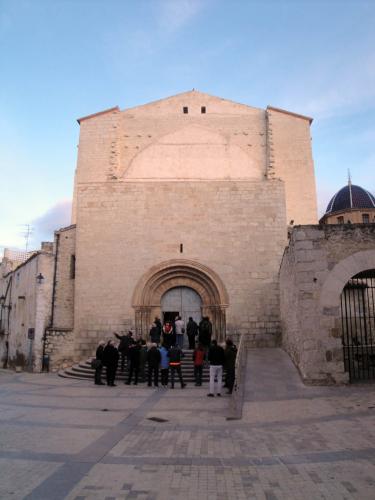 27.11.2017 Façana d'ingrès de l'església.  Sant Mateu -  Jordi Bibià