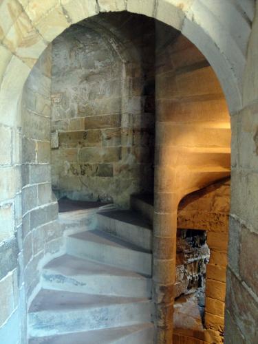 29.7.2018 Escales d'accès.  Castell Foix. -  Jordi Bibià