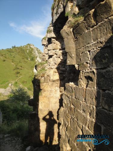 2.8.2018 Arrencament d'arcs en l'entrada al castell.  Rocafixada -  Jordi Bibià