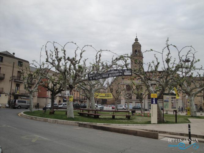 22.4.2019 La plaça major.  La Granadella. -  Jordi Bibià