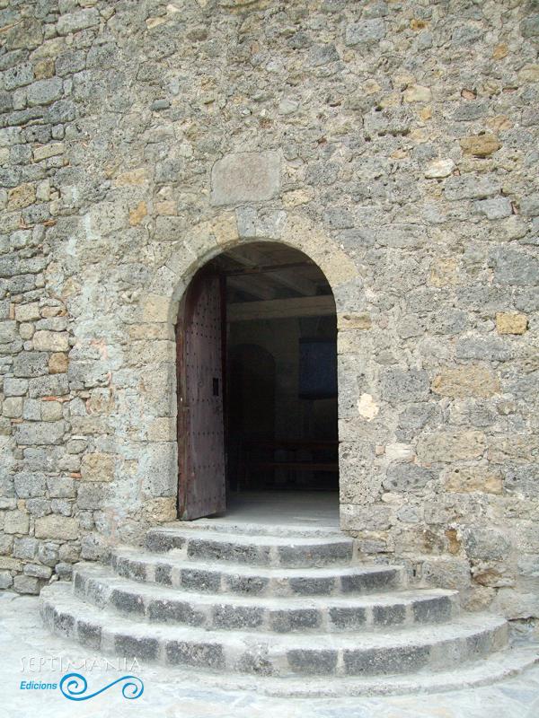 1.5.2021 Porta d'accès a Santa Maria de Josa  -  J. Bibià