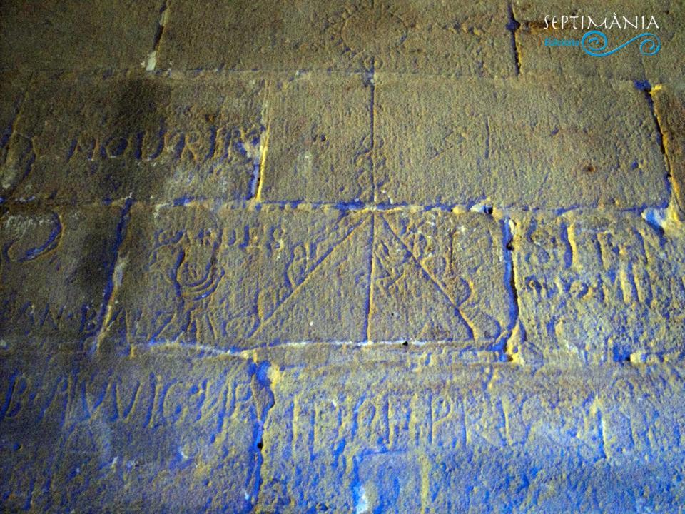 04.12.2021 Epigrafies i grafits.  Castell de Foix. -  Autor