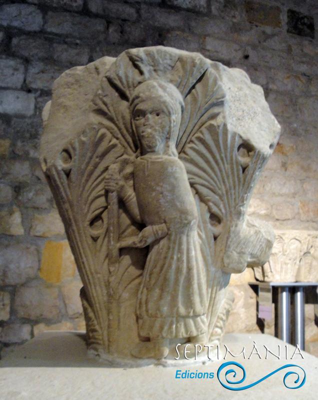 3.5.2023 Sant Volusià en un capitel.  Castell de Foix -  J. Bibià