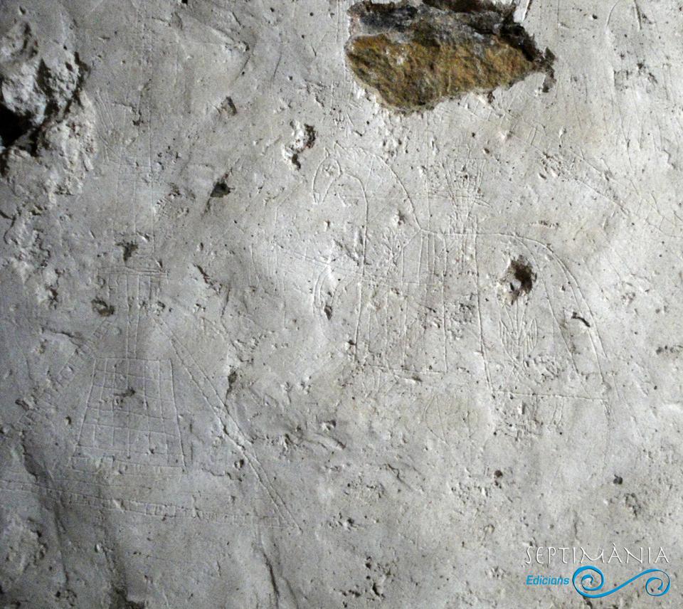 Un fragment d’un dels grafits de Castellfollit de Riubregós que podrien representar el setge de Balaguer de 1280. A l’esquerra podría correspondre a una màquina de guerra, una de les cinc bricoles que assetjaren la ciutat. A la dreta, un cavaller amb la seva montura on es pot veure perfectamente l’heràldica dels Cardona. 29.10.2024 Un fragment d’un dels grafits de Castellfollit de Riubregós que podrien representar el setge de Balaguer de 1280. A l’esquerra podría correspondre a una màquina de guerra, una de les cinc bricoles que assetjaren la ciutat. A la dreta, un cavaller amb la seva montura on es pot veure perfectamente l’heràldica dels Cardona. Castellfollit de Riubregós. - J. Bibià