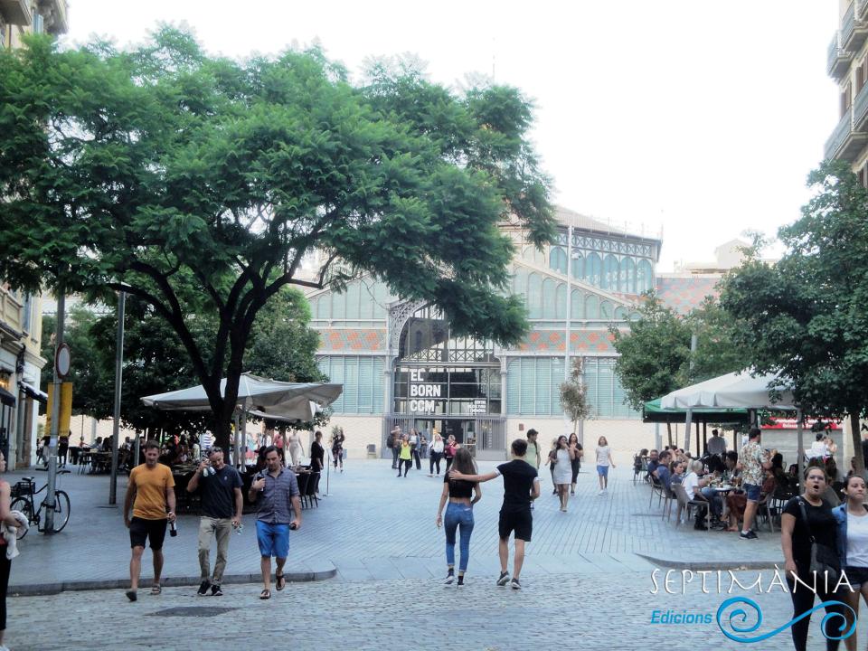 17.8.2025 Passeig del Born.  -  J. Bibià