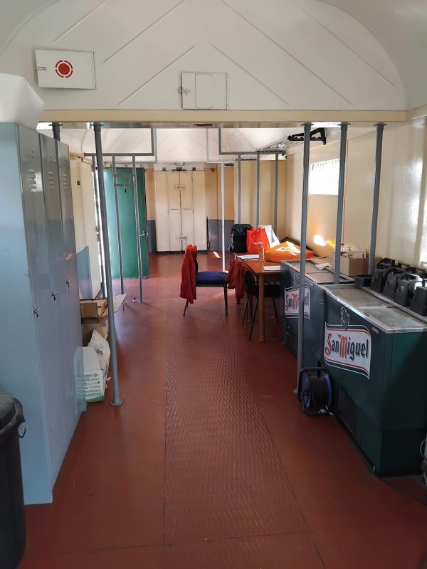 6.9.2025 Interior vagó correus.  La Pobla de Segur. -  J. Bibià