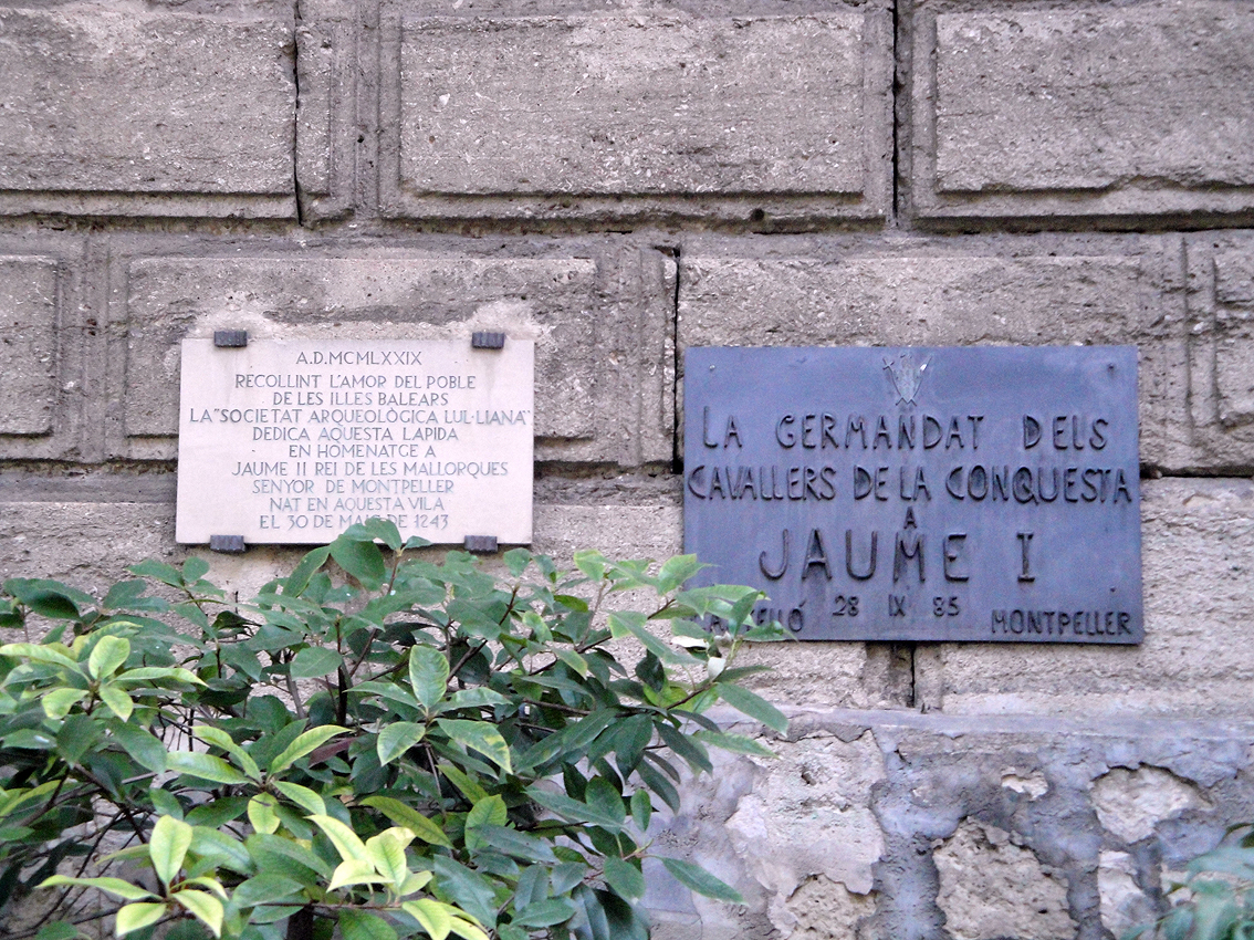 02.10.2009 Plaques commemoratives als monarques Jaume I i Jaume II. En els panys de muralla            Montpeller -  Jordi Bibià