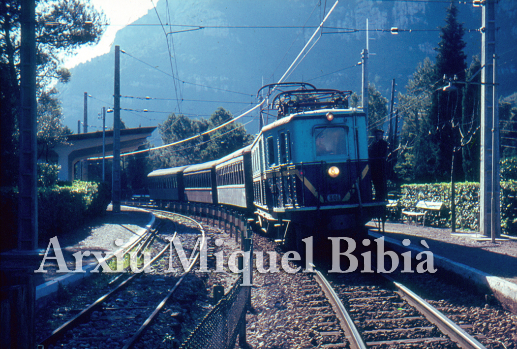 06.05.1958 El carrilet.  Montserrat -  Miquel Bibià