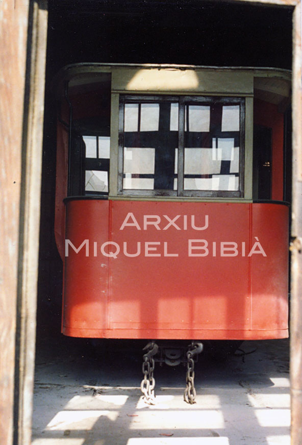 11.10.2014 Tramvia al dipòsit de Sant Martí de Provençals.  Barcelona. -  Miquel Bibià