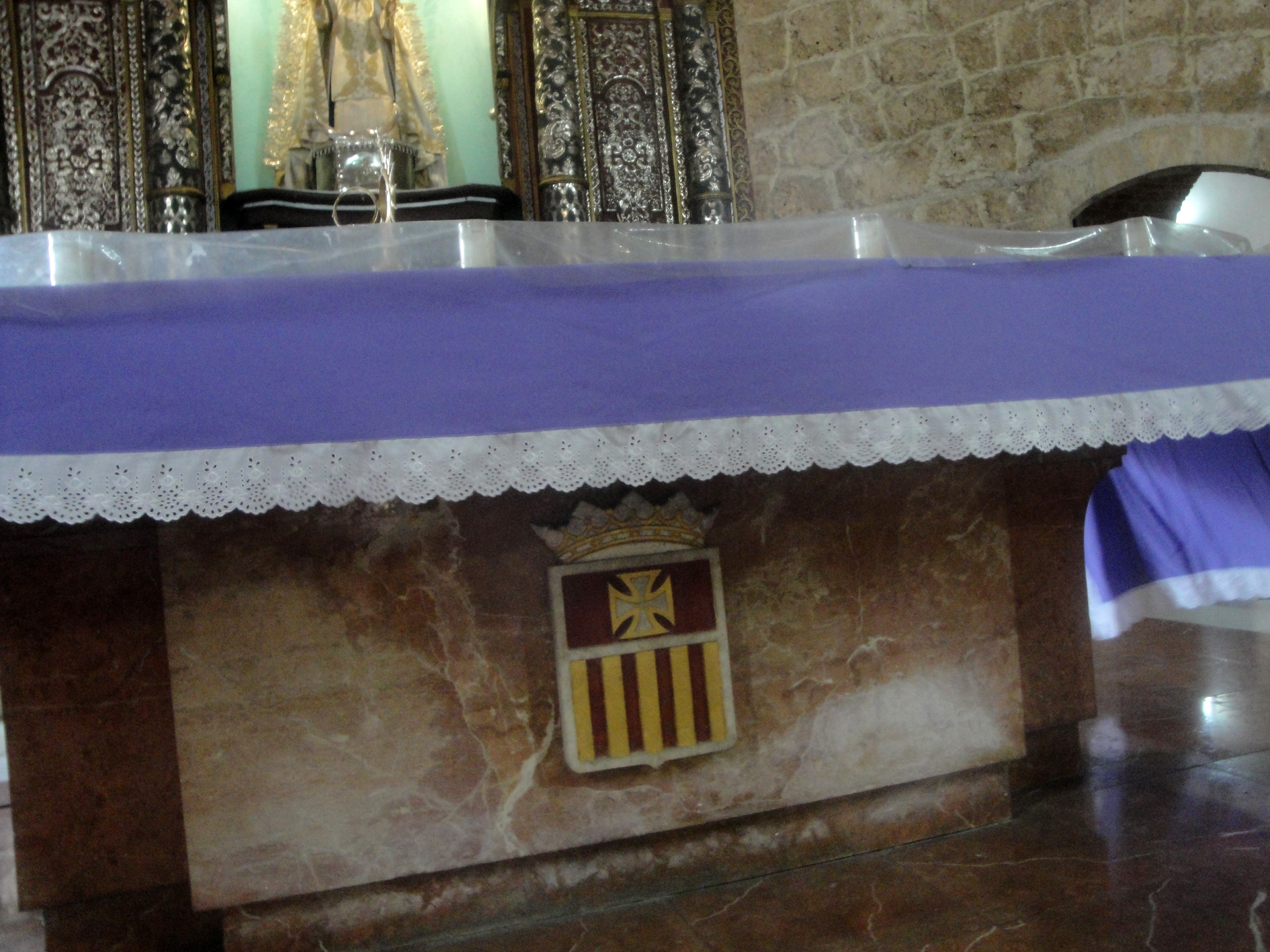 18.10.2013 Altar major de lesglésia de las Mercedes.  Santo Domingo. República Dominicana. -  Jordi Bibià