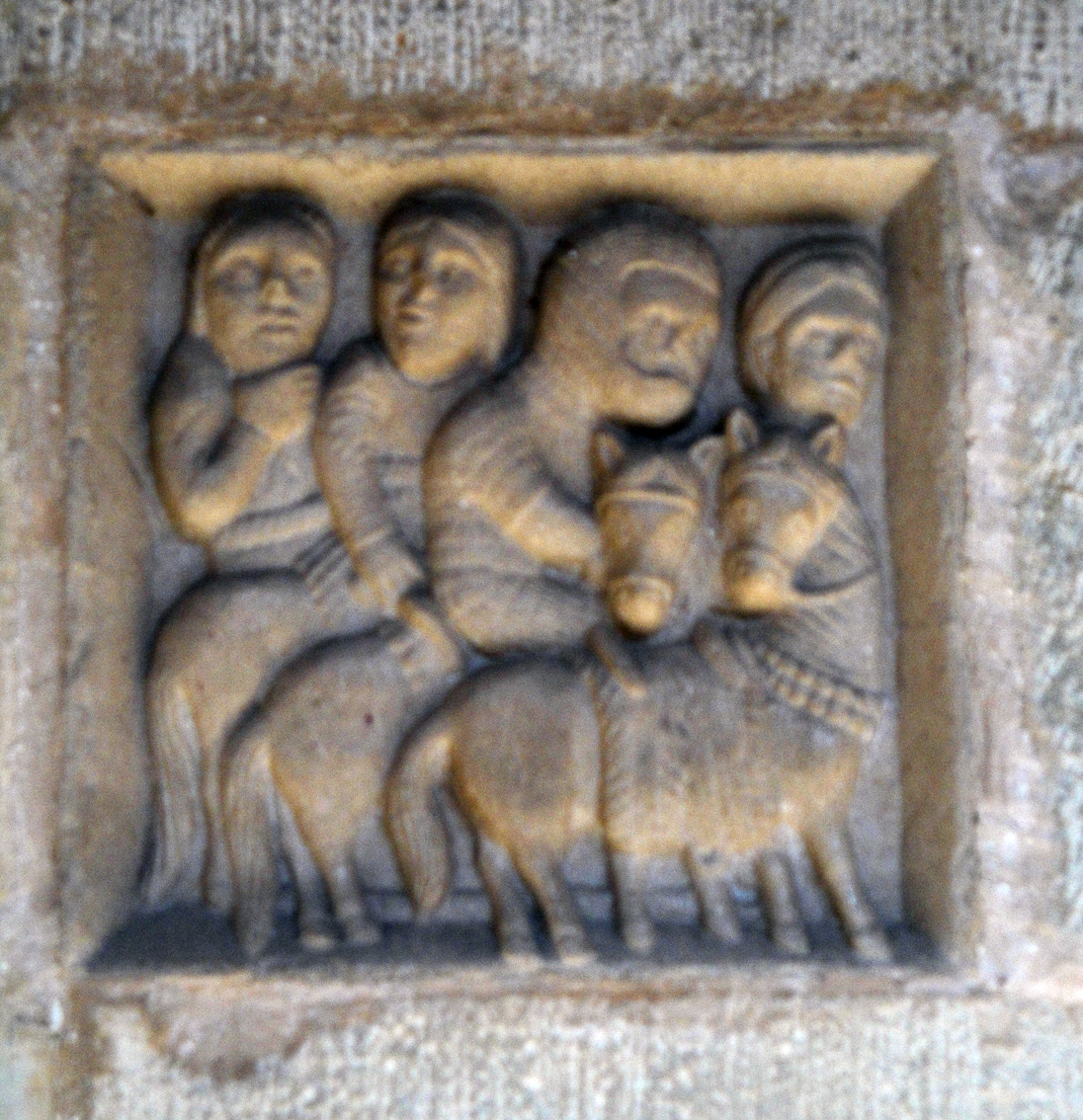 19.07.2011 Cavallers medievals. Grup escultòric  Claustre de la catadral de Tortosa -  Jordi Bibià