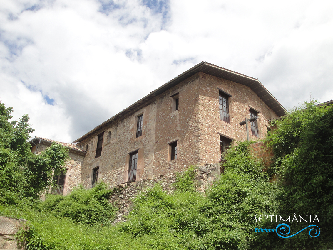 30.05.2021 El palau dels Pinós vist des del carrer dels Especiers.  Bagà -  J Bibià