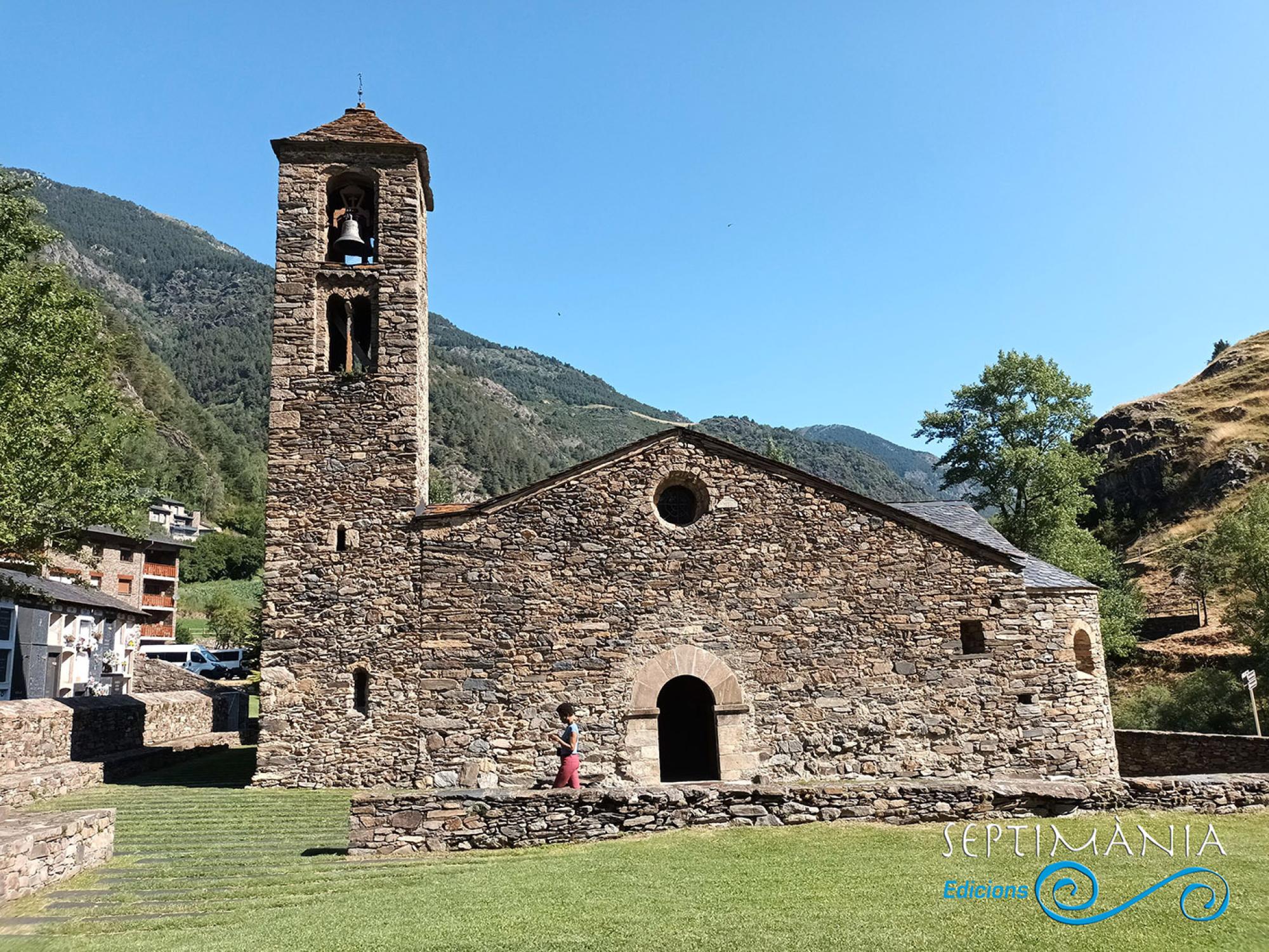 02.08.2023 Façana d'ingrès en el mur romànic.  -  J. Bibià